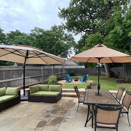 Stylish Townhome Near At&T Stadium, Globe Life, Six Flags & More Arlington Exterior foto