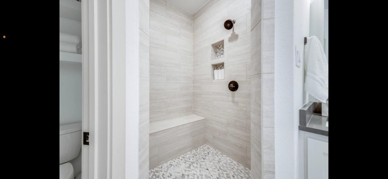Stylish Townhome Near At&T Stadium, Globe Life, Six Flags & More Arlington Exterior foto